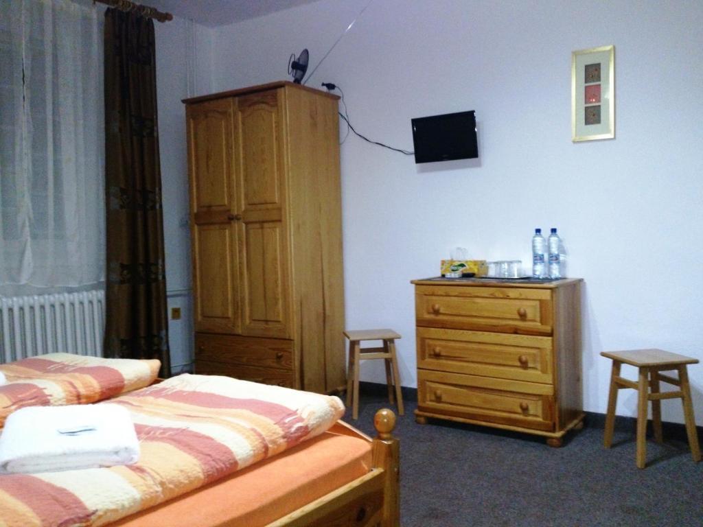 Sunnystreet Guesthouse Стара Лесна Екстер'єр фото